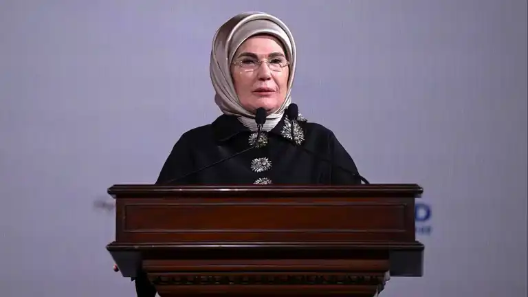 Emine Erdoğan'dan Eskişehir Şehitleri İçin Taziye Emine Erdoğan'dan Eskişehir Şehitleri İçin Taziye